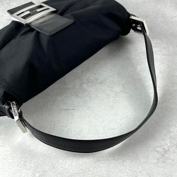 Authentic FENDI Mamma Zucca Bucket Baguette Shoulder Flap Bag Black Purse Tote - Picture 9 of 15
